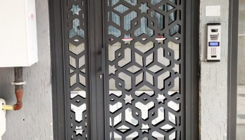 thumb Aynalı Cam ( reflekte ) Lazer Kesim Site Giriş Kapısı