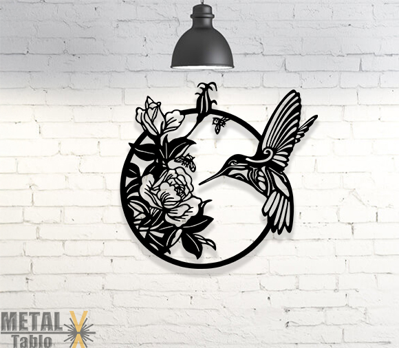 Çiçek Üzerindeki Sinek Kuşu Metal Tablo