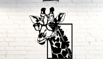 Gözlüklü Zürafa Kafası Lazer Kesim Metal Tablo