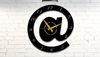 @ İşaretli Lazer Kesim Metal Duvar Saati